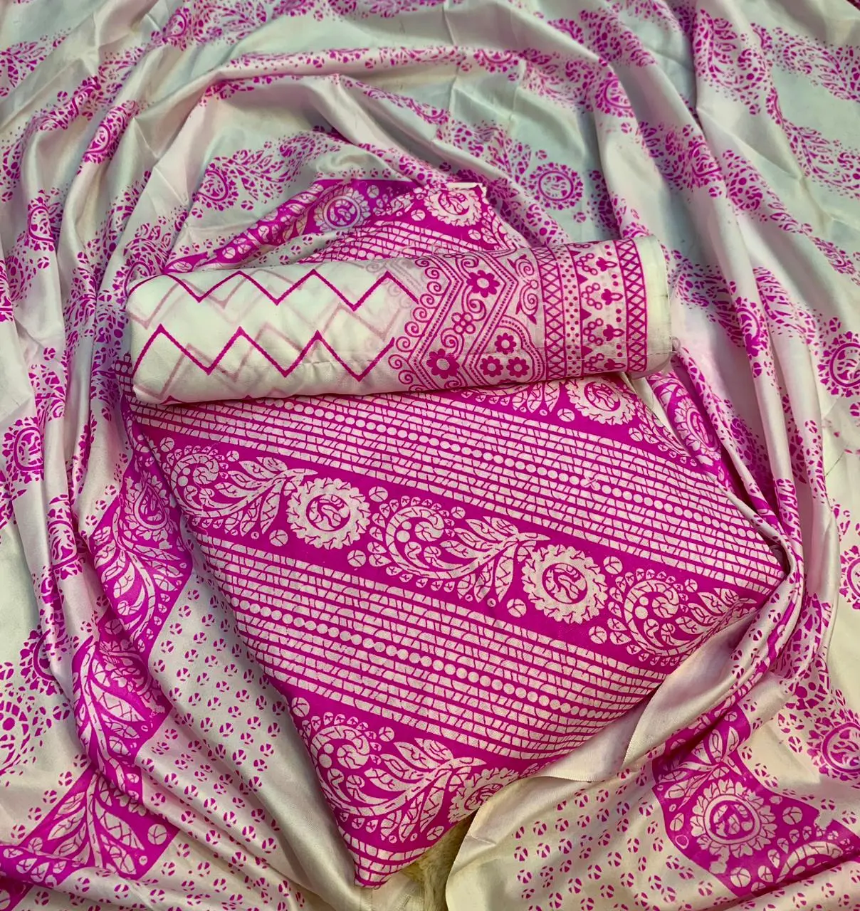 WhatsApp Image 2025-11-28 at 00.44.29_49a6f054